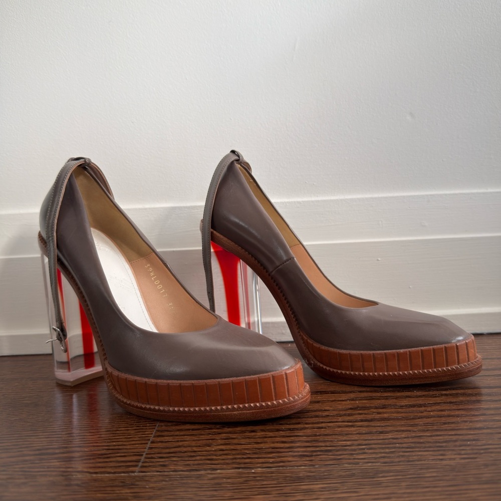 Stylish MAISON MARGIELA Women's Heels (Never worn)